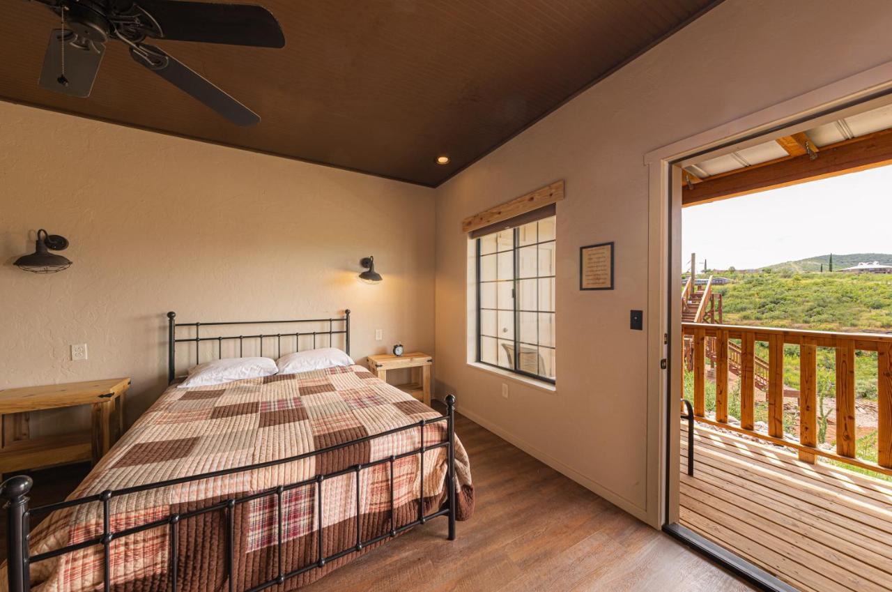 -Pet Friendly- Miners Cabin #5 -Two Double Beds - Private Balcony Тумстон Экстерьер фото