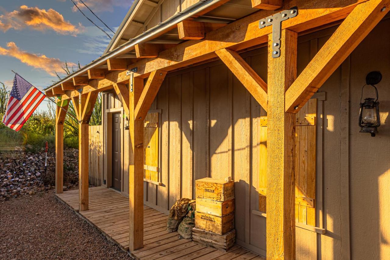-Pet Friendly- Miners Cabin #5 -Two Double Beds - Private Balcony Тумстон Экстерьер фото